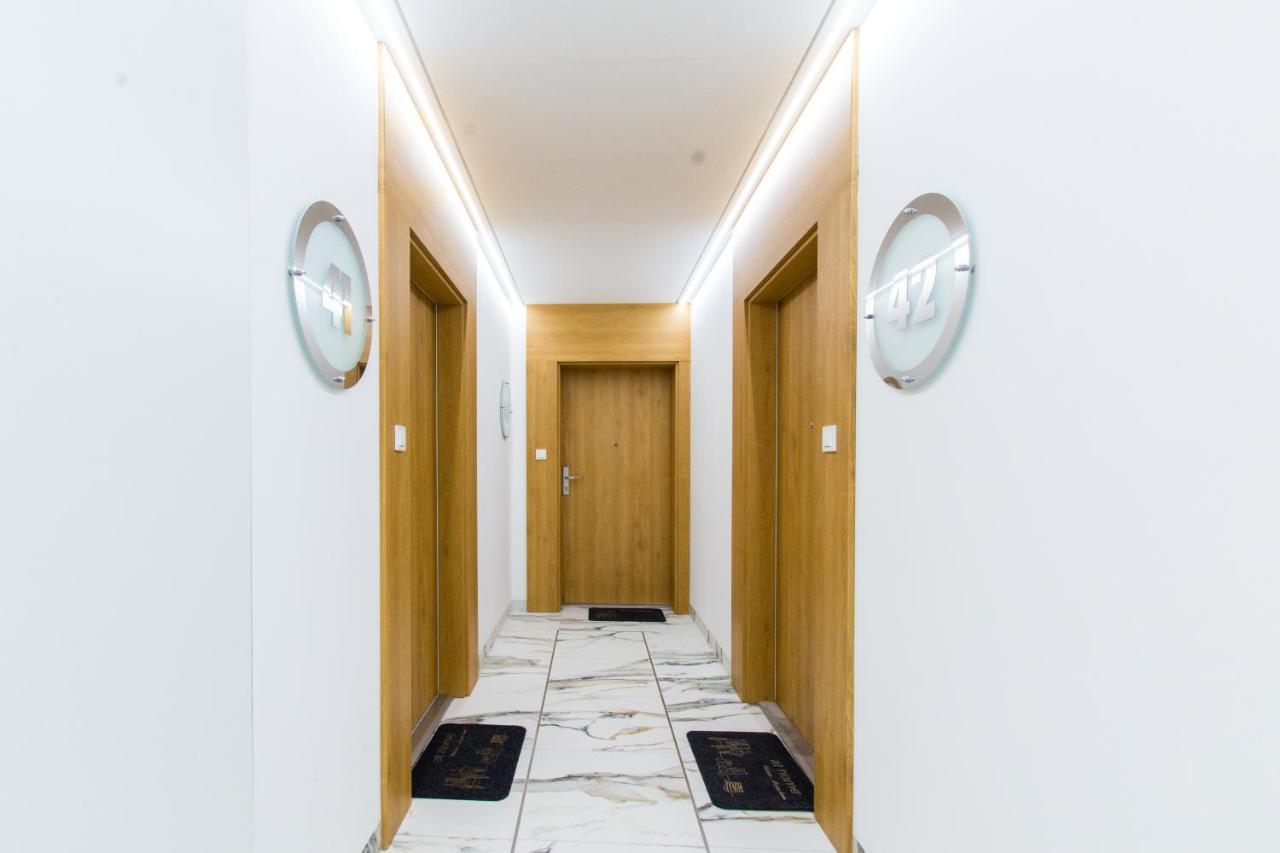 Baltic Marina Residence Z Garazem Kolobrzeg Bagian luar foto