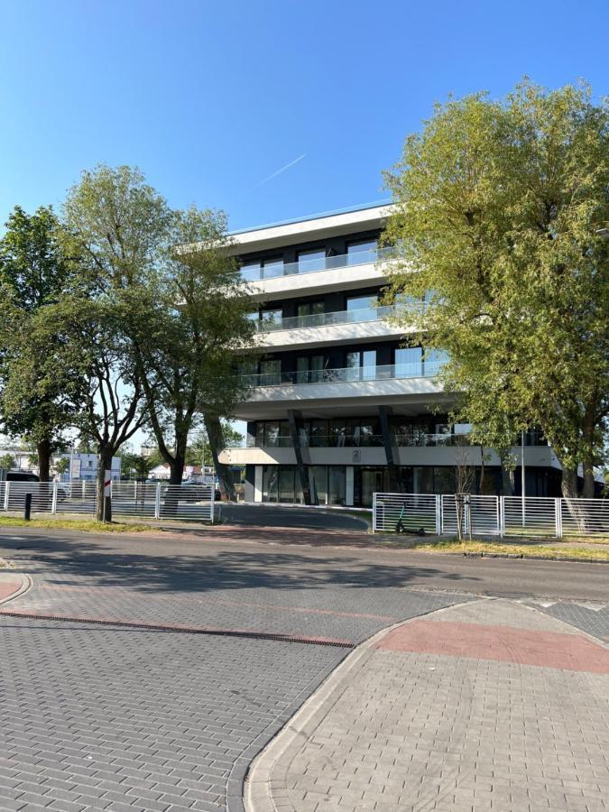 Baltic Marina Residence Z Garazem Kolobrzeg Bagian luar foto